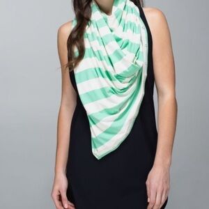 Lululemon Vinyasa Scarf - super soft